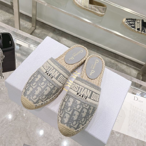 New Fashion Versatile Slippers A68