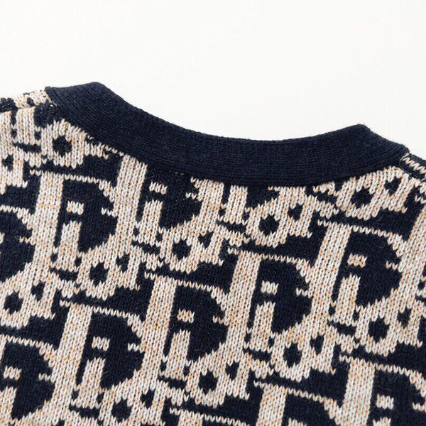 Fashionable Cardigan Sweater CT31070