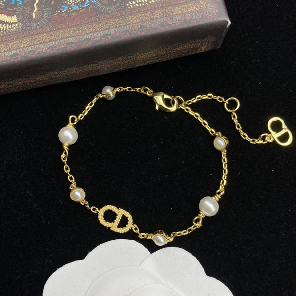 Vintage Pearl Temperament Jewelry