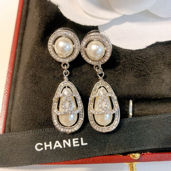 Hot Sale Classic Diamond Stud Earrings